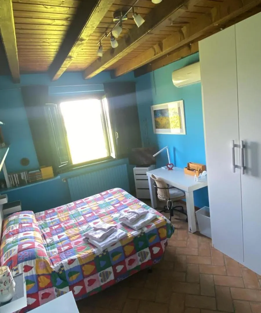 Sangiligio Countryside Villa, Private Rooms W Kitchen, Bath, Private Entrance, Crema Couette-café